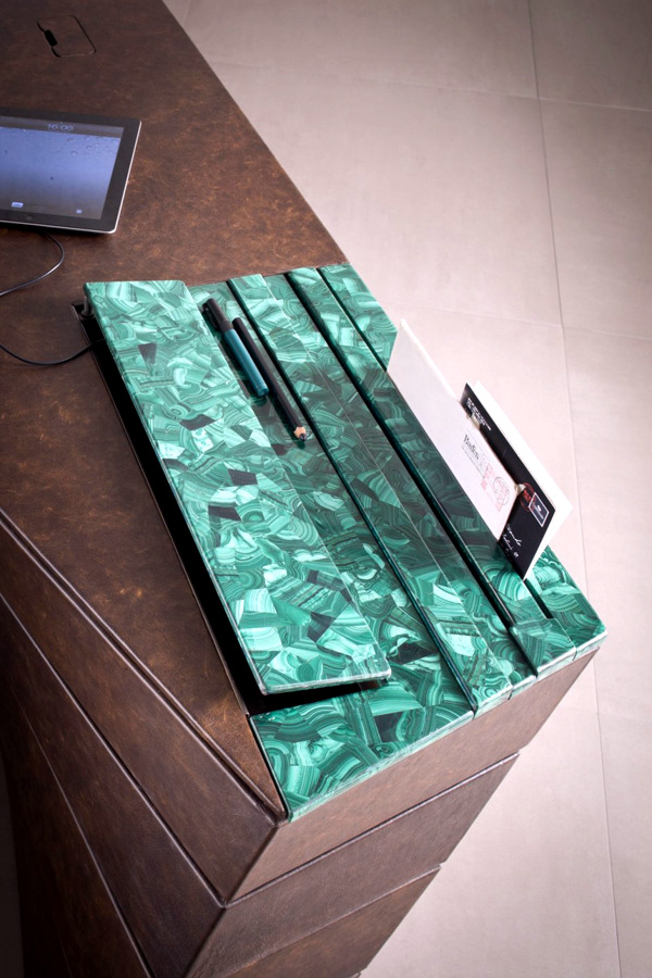 Designer desk with spectacular dynamic forms of IM Lab