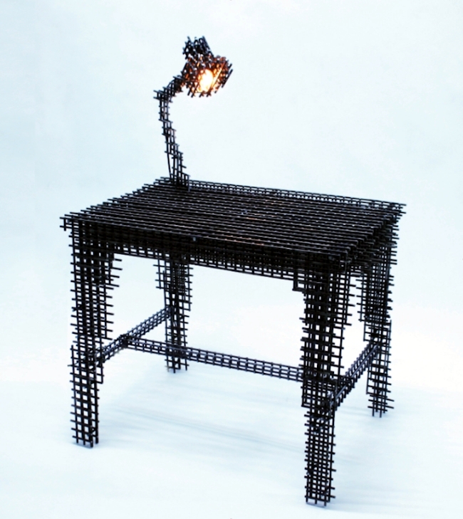 Designer furniture made of wire mesh shimmer as dynamic afterimages