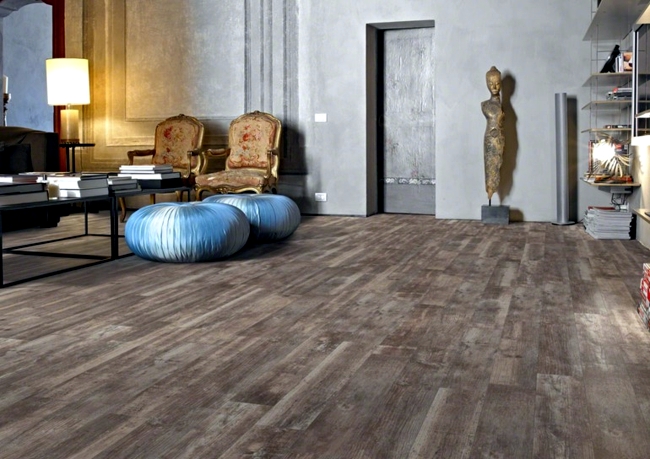 Floor tiles in wood design celebrate the return of retro style of living