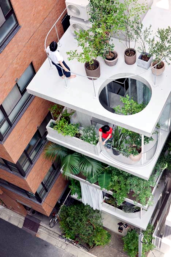 Gardening on the balcony - fresh design ideas for your personal oasis