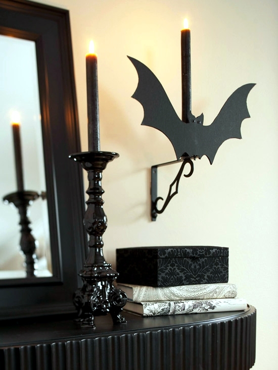 Halloween decoration and craft ideas with bats and black cats