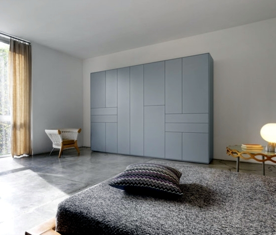 Handle-free closet designs in minimalist style of Piure