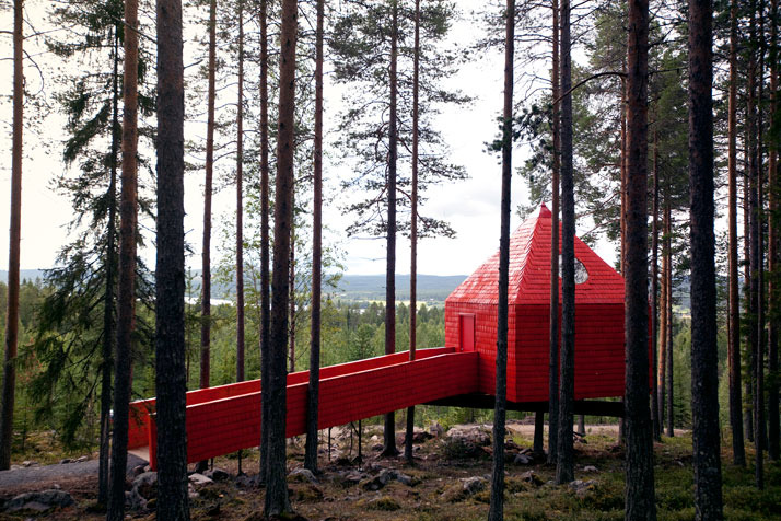 Hotel in trees