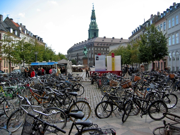 Ideas for short breaks in the spring - Top 5 Cities for Bike Tours