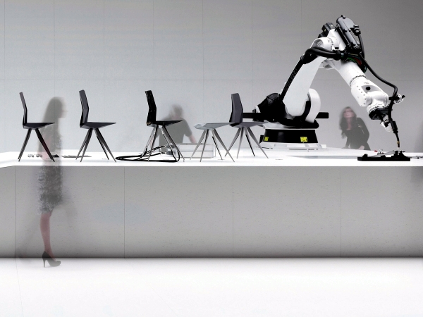 Innovative design with lightweight chair for Audi - R18 Ultra Chair