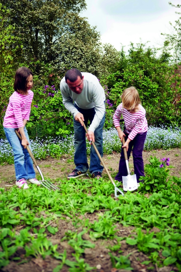 Make the garden with children and for children - Tips for Parents