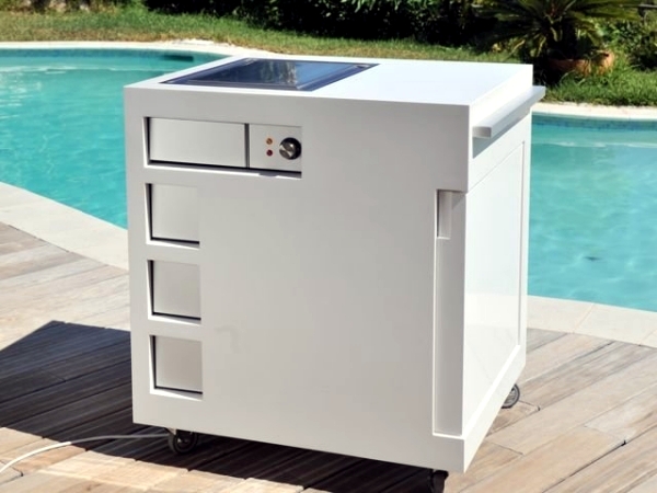 Mobile Mini Outdoor Kitchen - Summer Barbecue Party by the pool or in the garden