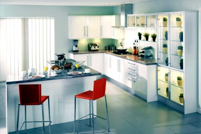 Modern high gloss kitchen in white - 20 dream kitchens with high gloss fronts