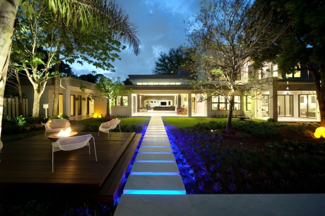 Modern lighting in the garden transformed the outdoor area