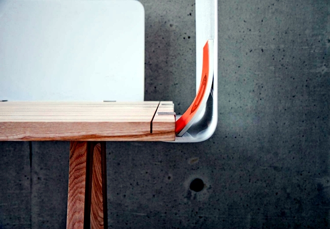 Multifunctional office desk offers numerous options for modification