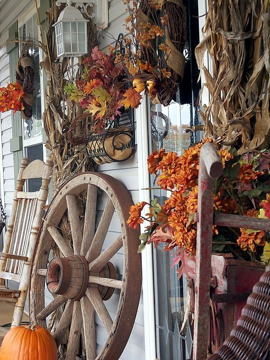 Outdoor decorations for fall - Decorate the entrance seasonal