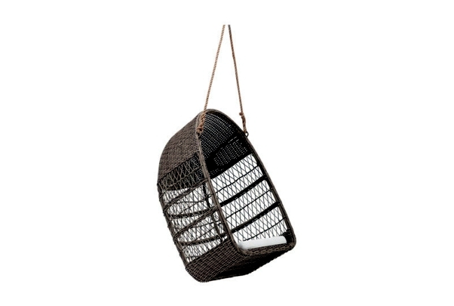 Rattan hanging chair for more comfort and relaxation in the garden