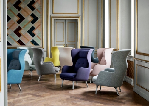 Ro Armchair Design by Jaime Hayón for comfort and relaxation