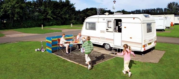 Select sunroof for caravans - Types and useful tips