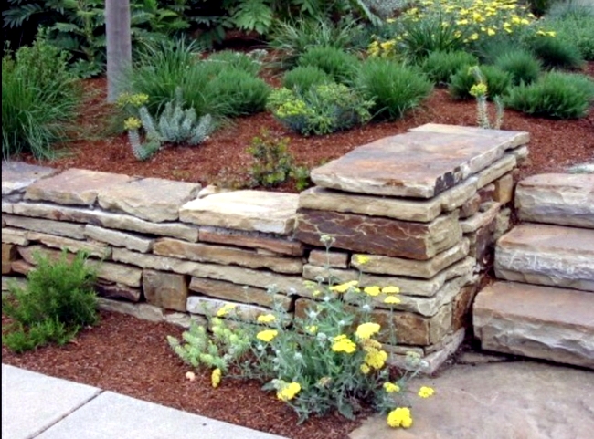 Stone slabs in the garden - Opportunities and design tricks