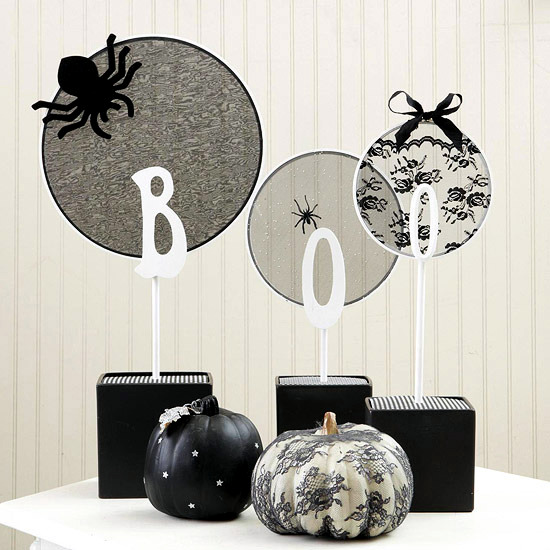 Striking finished Halloween decoration for the table in minutes