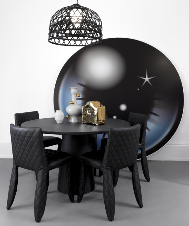 The exclusive leather chair "Monster" by Marcel Wanders for Moooi