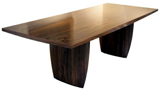 The extendable dining table with architectural look of Matthew Burt