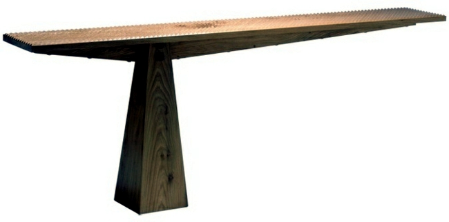 The extendable dining table with architectural look of Matthew Burt