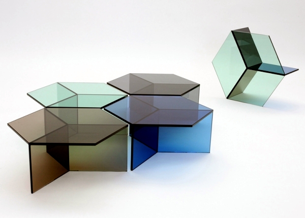 The glass side table Isom - charming design by Sebastian Scherer