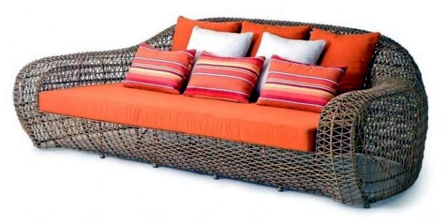 The rattan furniture by Kenneth Cobonpue Balou with fresh summer look
