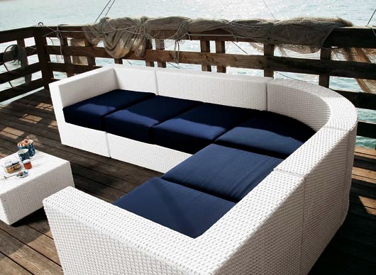 Wonderful modern patio furniture for relaxing outdoors