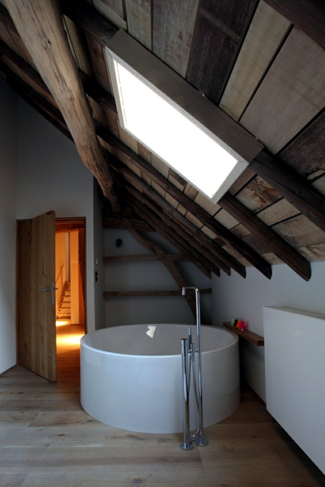 Wooden bathroom design - Ideas for Rustic Bathroom